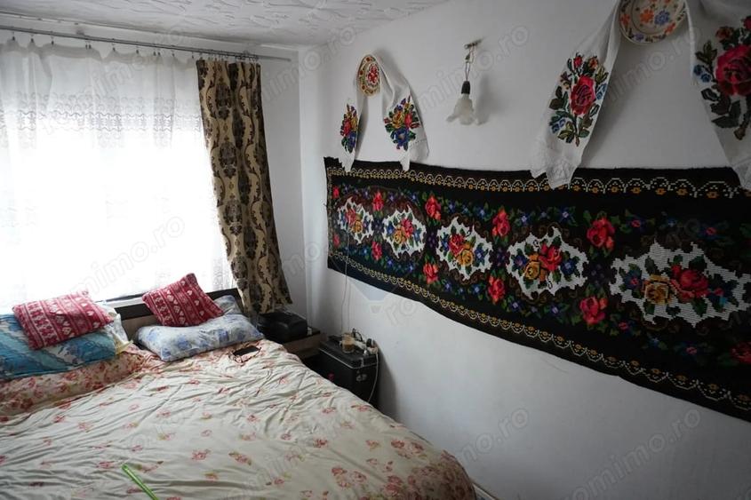 Casă cu 4 camere cu Teren 1895 Mp în Săliște