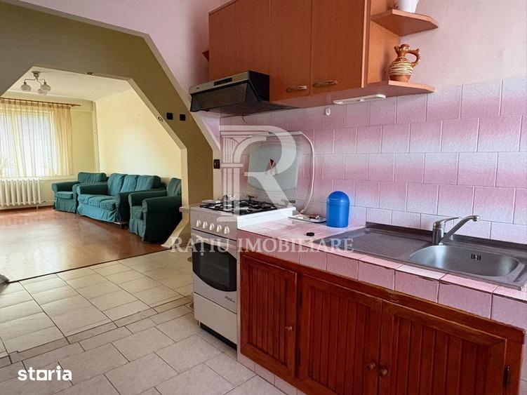 Apartament cu 3 camere semidecomandat în Cantemir