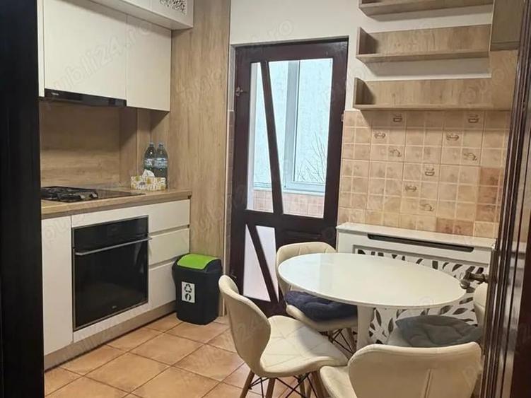 Apartament cu 3 camere decomandat în Obcini