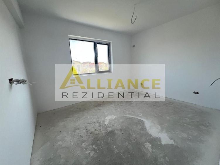Vila Individuala - 5 camere-3 bai-Strada Miorita-500 M  de STV - 15