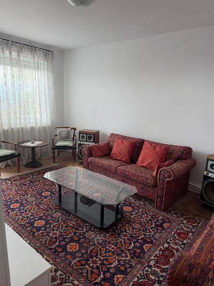 Apartament cu 3 camere decomandat în Gară