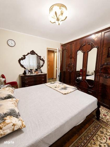 Apartament cu 3 camere decomandat în Plantelor