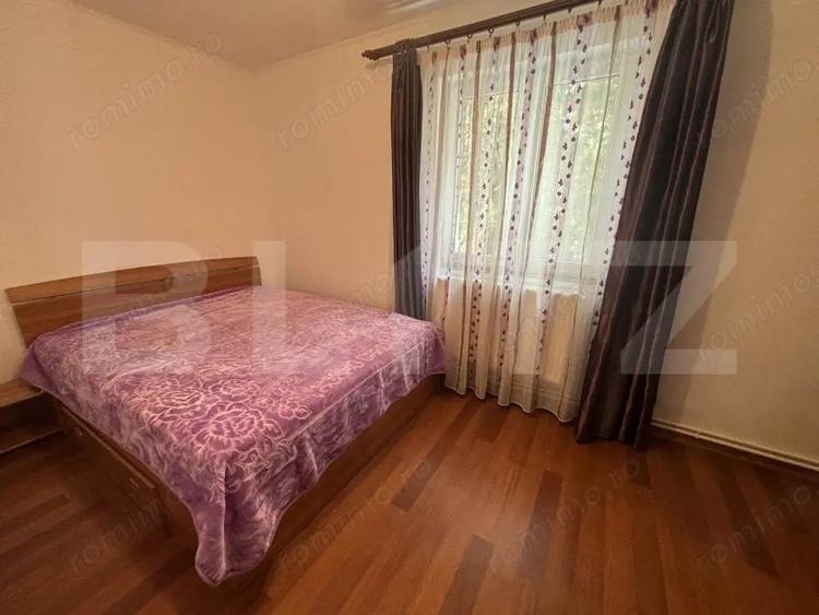 Apartament cu 3 camere semidecomandat, mobilat în Micro 14