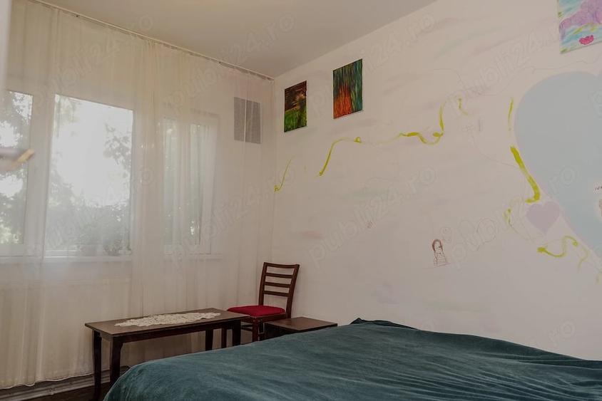 Apartament cu 4 camere semidecomandat în Șega