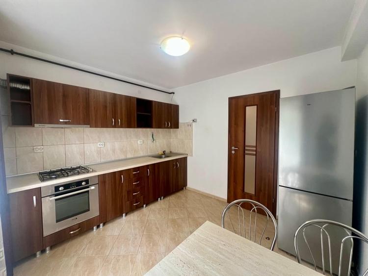 Apartament cu 2 camere decomandat, mobilat în Zorilor
