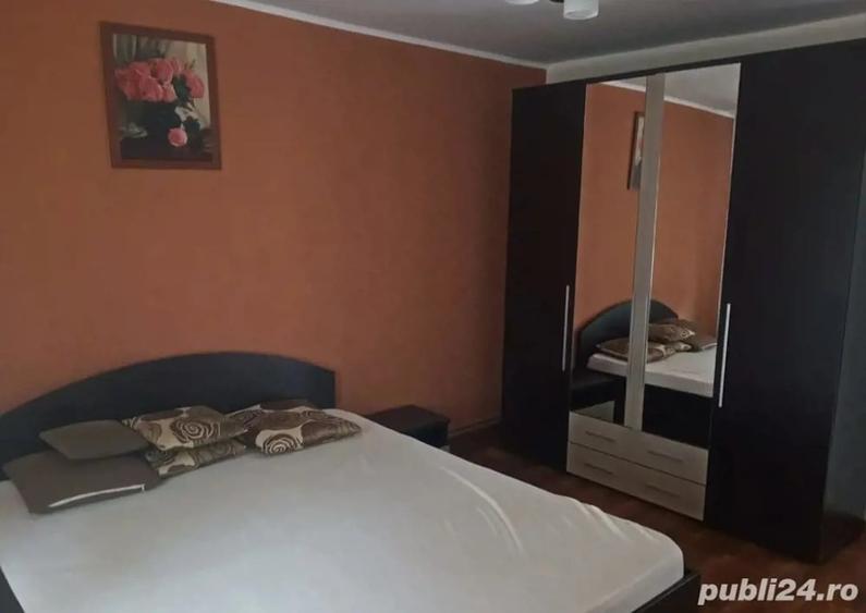 Casă cu 5 camere în Central