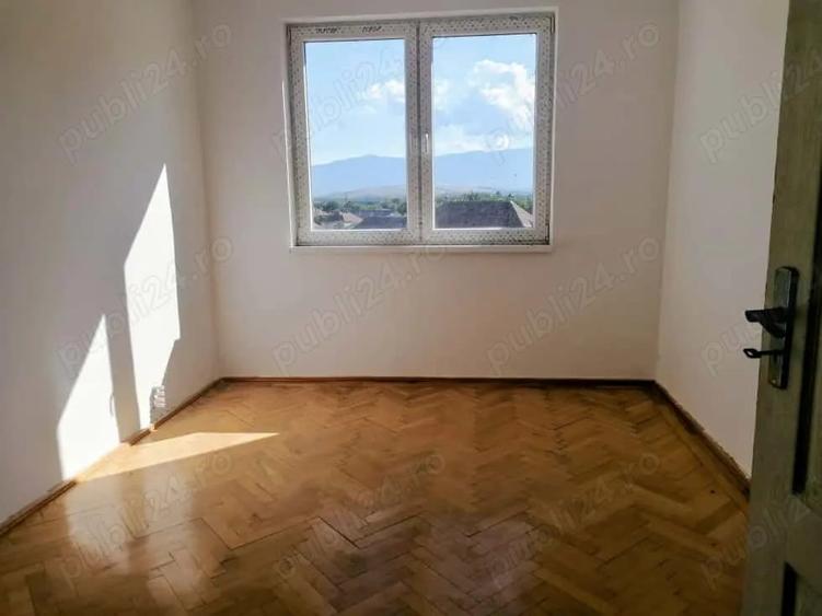 Apartament cu 3 camere decomandat în Ultracentral