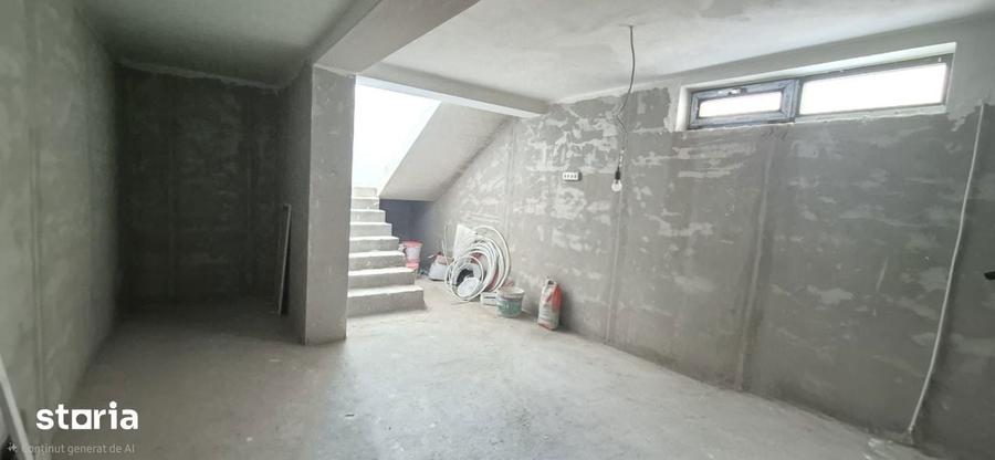 Casă cu 4 camere cu Teren 500 Mp în Km 5