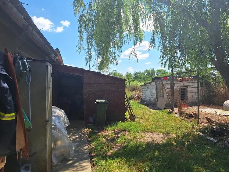 Casă cu 2 camere cu Teren 2400 Mp în Fundata