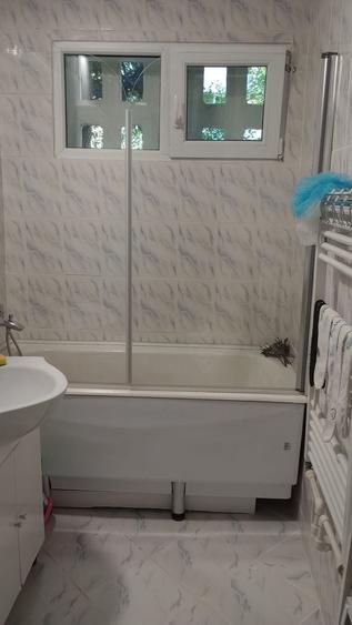 Apartament cu 3 camere semidecomandat în Gheorgheni