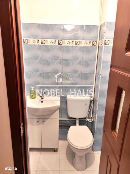 Apartament cu 3 camere decomandat în Sud