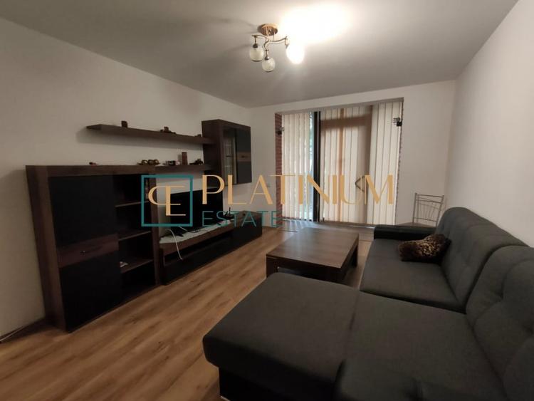 Apartament cu 3 camere decomandat, mobilat în Medicină