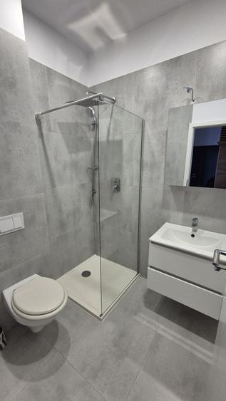 Inchiriere casa 4 camere Tunari - 8