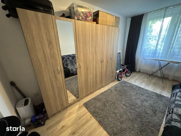 Apartament cu 3 camere decomandat, mobilat în Gara de Nord