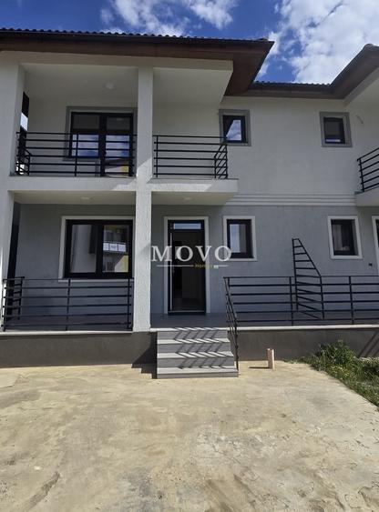 Duplex cu 4 camere cu Canalizare în Giroc