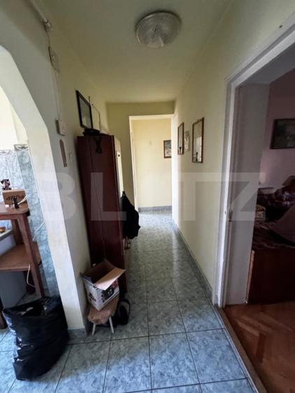 Apartament cu 3 camere decomandat în Central