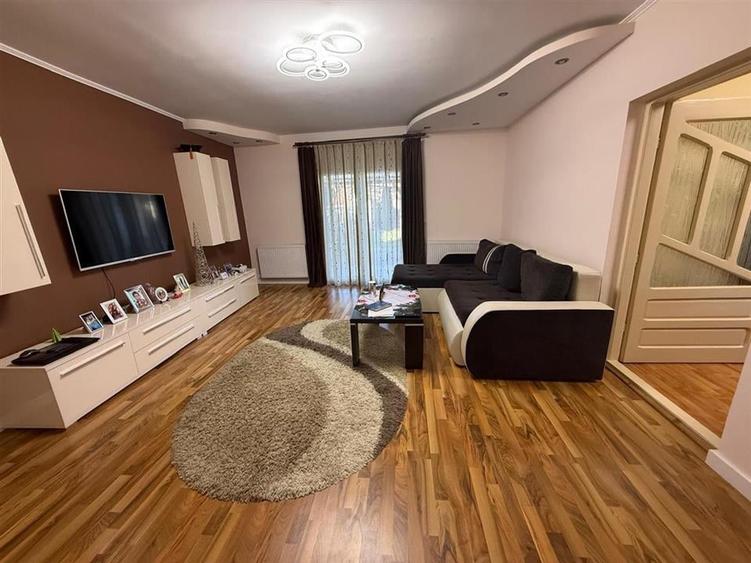 Casă individuală cu 5 camere cu Canalizare în Terezian