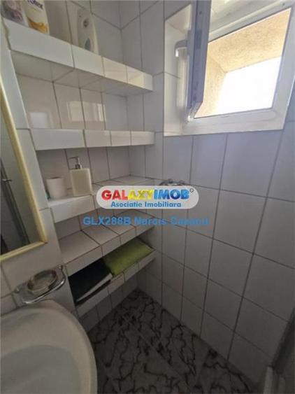Apartament cu 2 camere semidecomandat, mobilat în P-ța Victoriei