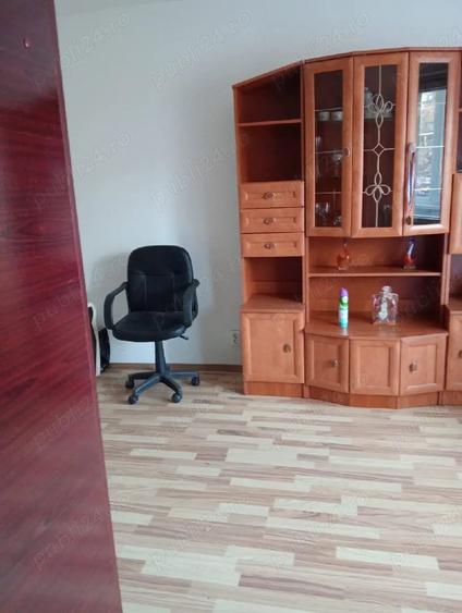 Garsonieră decomandată în Central