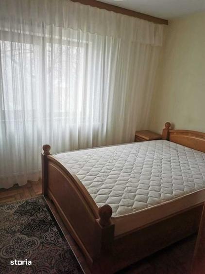 Apartament cu 3 camere decomandat în Energiei