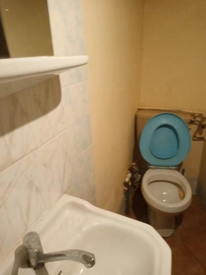 Garsonieră decomandată în Piața Veche