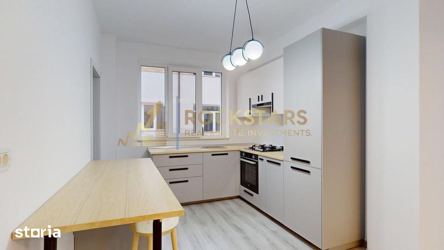 Casă cu 5 camere cu Teren 376 Mp în Brănești