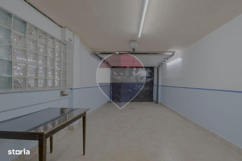 Spațiu comercial, de 100 mp, în Noua