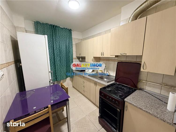 Apartament cu 2 camere semidecomandat, mobilat în Andrei Mureșanu