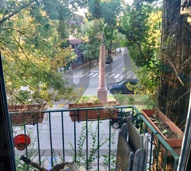 Apartament cu 2 camere decomandat în Primăverii