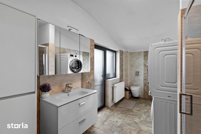 Casă cu 5 camere cu Teren 1644 Mp în Sânpetru