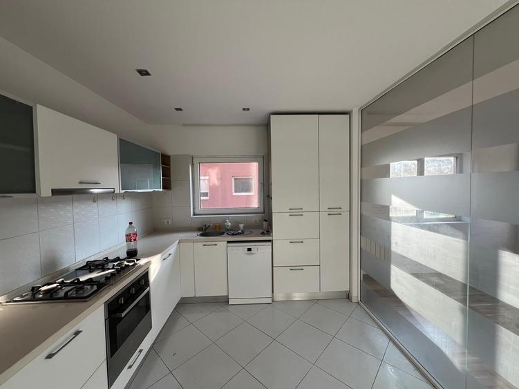 Pipera : Apartament nemobilat si recent renovat langa  American School! - 9