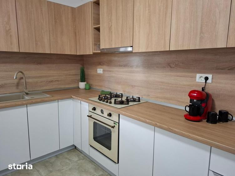 Casă cu 4 camere cu Teren 250 Mp în Geamăna