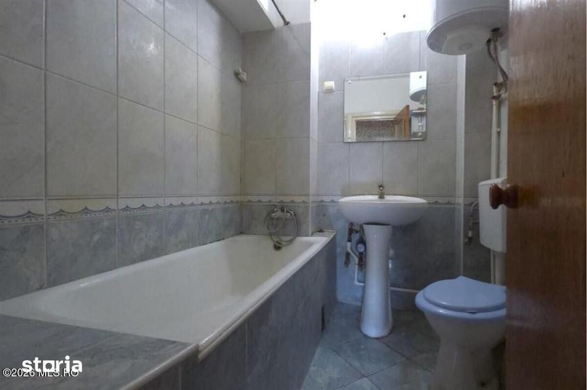 Apartament cu 3 camere decomandat în Tomis Nord