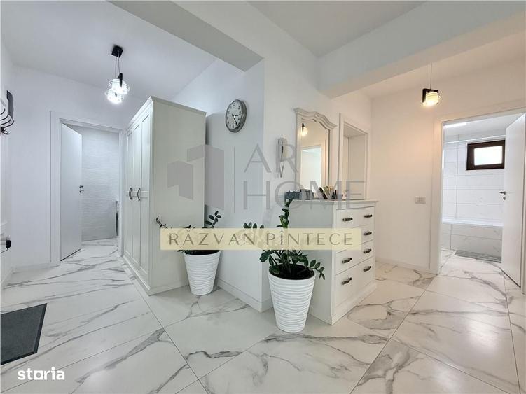 Apartament cu 3 camere decomandat în Păulești