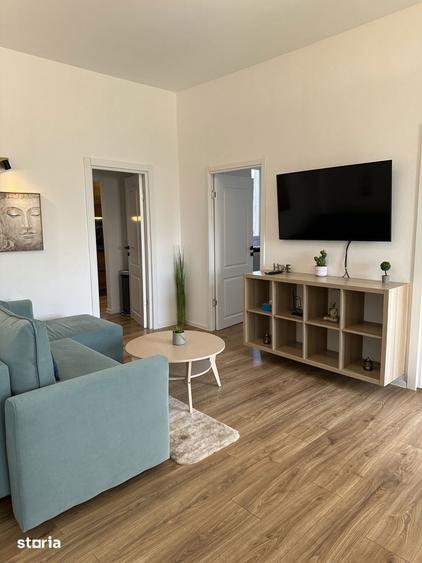 Apartament cu 2 camere nedecomandat în Romană
