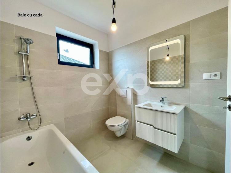 Casă individuală cu 4 camere cu Canalizare în Sânpetru