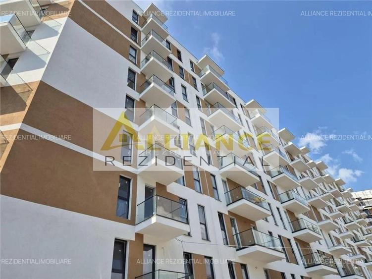 Apartament cu 3 camere decomandat în Metalurgiei
