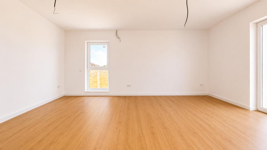 Duplex cu 5 camere cu Canalizare în Moșnița Nouă