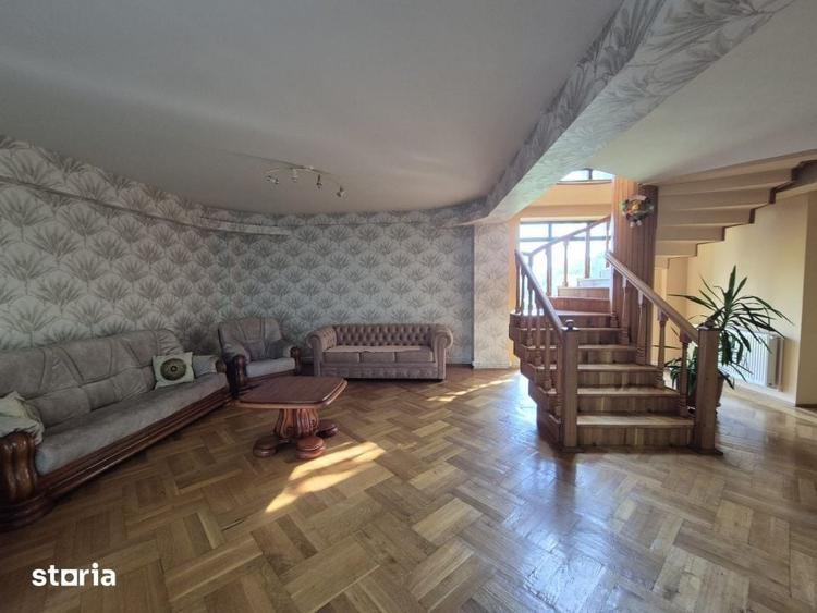 Casă cu 3 camere cu Teren 240 Mp în Găvana