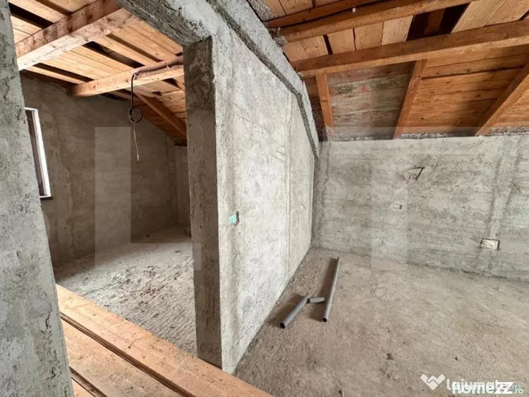 Casă cu 4 camere cu Teren 1000 Mp în Central