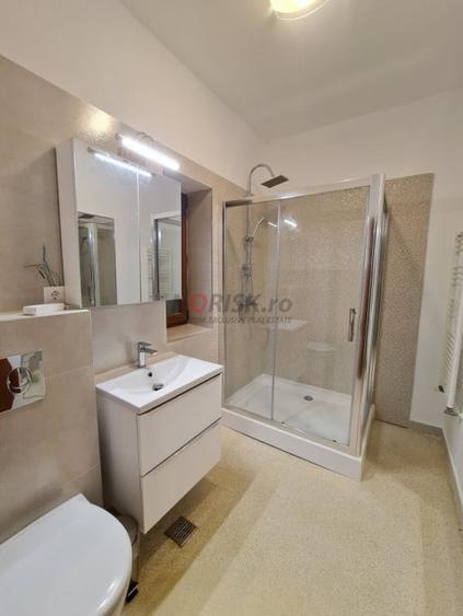 Casă individuală cu 5 camere cu Canalizare în Mogoșoaia