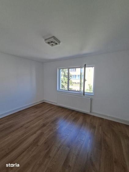 Apartament 3 Camere RENOVAT INTEGRAL | Zona Garii, Etaj 3/4 - 3