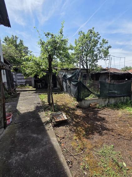 Casă cu 3 camere în Central