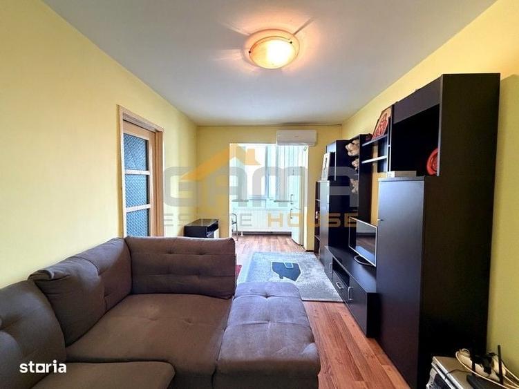 Apartament cu 2 camere semidecomandat în Aurel Vlaicu