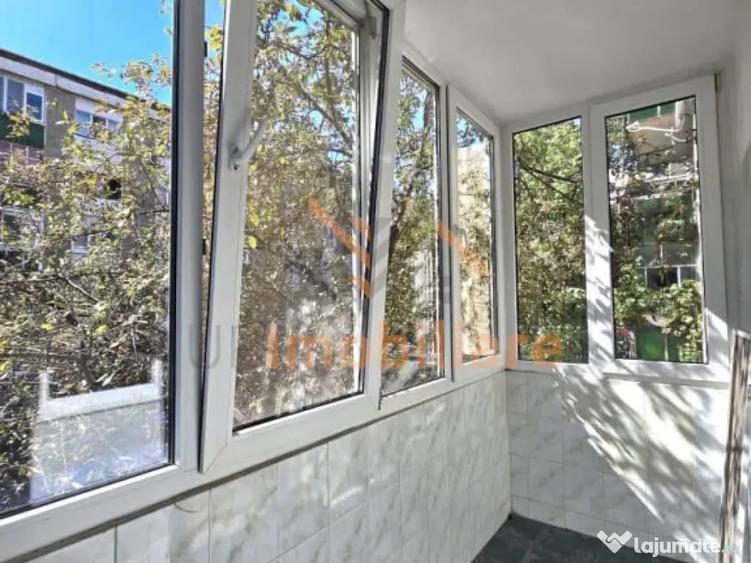 Apartament cu 3 camere decomandat în Decebal