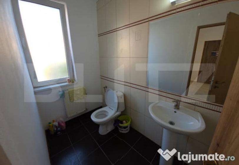 Casă cu 4 camere cu Teren 250 Mp în Central