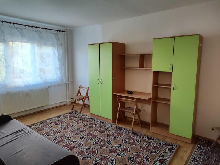 Apartament cu 2 camere decomandat în Mărăști