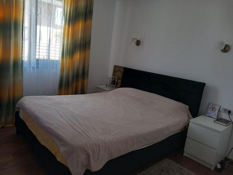 Casă cu 3 camere în Tulucești