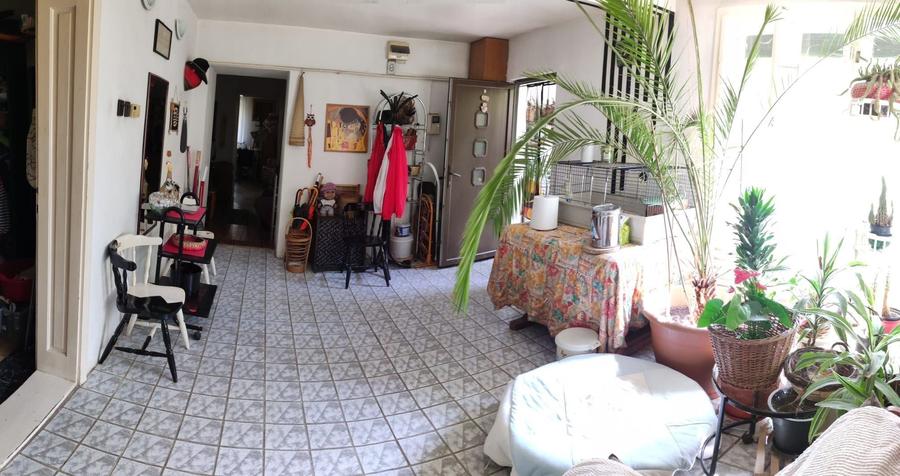 Casă cu 4 camere nedecomandat în Soarelui
