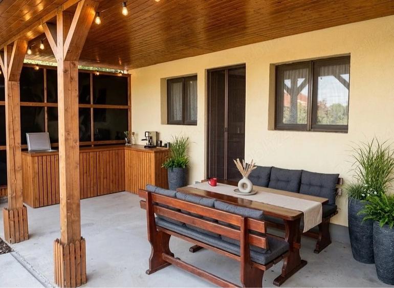 Casă cu 4 camere cu Teren 333 Mp în Mila 23